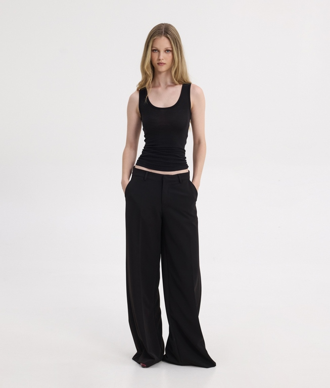 SunSetGo Tyra Low Waisted Pants