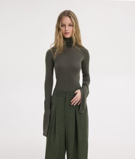SunSetGo Sarah Turtleneck Top